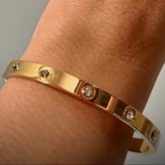 New! 18K Gold EP Solid Hinged Bangle Bracelet High Shine Gold Finish with stones - Picture 3 of 11